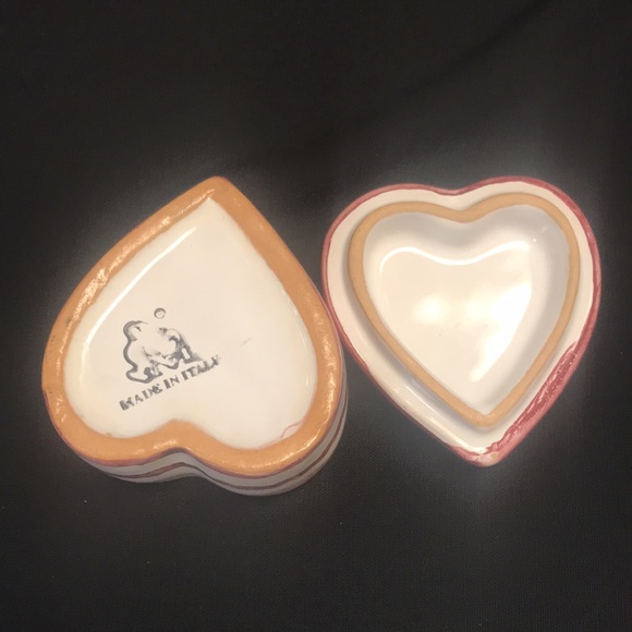 Vintage Italian Handpainted Pottery Heart Shaped Trinket Box - Picture 5 of 7